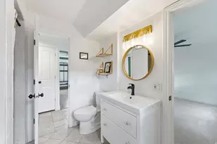 2220 E Murray Holladay Rd S, Holladay, UT 84117 - Photo 23