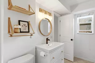 2220 E Murray Holladay Rd S, Holladay, UT 84117 - Photo 23