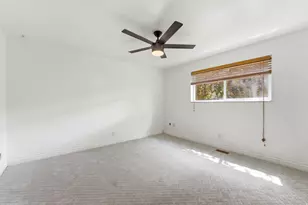 2220 E Murray Holladay Rd S, Holladay, UT 84117 - Photo 25