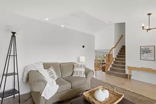 581 E Compass Cir N, North Salt Lake, UT 84054 - Photo 5