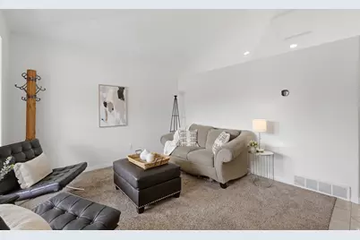 581 E Compass Cir N, North Salt Lake, UT 84054 - Photo 5