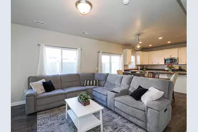 11888 S Black Hills, Herriman, UT 84096 - Photo 9