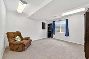 5176 W Dove Creek Ln, West Jordan, UT 84081 - Photo 17