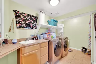 6126 S Middlewood Cir W, Salt Lake City, UT 84118 - Photo 15