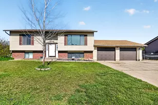 5592 S 3975 W, Roy, UT 84067 - Photo 1