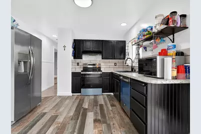 5592 S 3975 W, Roy, UT 84067 - Photo 9