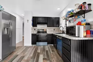 5592 S 3975 W, Roy, UT 84067 - Photo 9