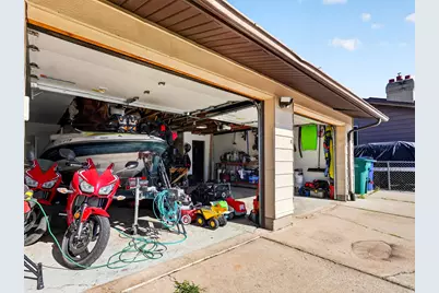 5592 S 3975 W, Roy, UT 84067 - Photo 35