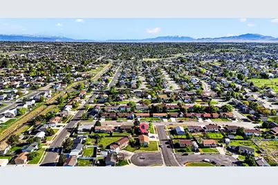 5592 S 3975 W, Roy, UT 84067 - Photo 41