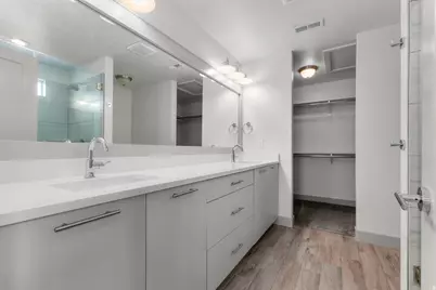 272 E Kirsten Ln, North Salt Lake, UT 84054 - Photo 15