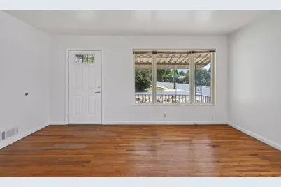 1645 E 2700 S, Salt Lake City, UT 84106 - Photo 3