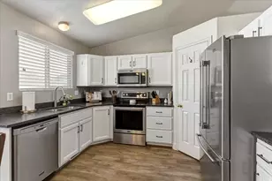 6054 S 1325 E, South Ogden, UT 84405 - Photo 9
