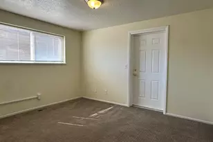 5545 S 2100 W, Roy, UT 84067 - Photo 21