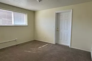 5545 S 2100 W, Roy, UT 84067 - Photo 19