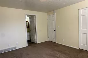 5545 S 2100 W, Roy, UT 84067 - Photo 17