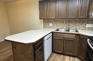 5545 S 2100 W, Roy, UT 84067 - Photo 5