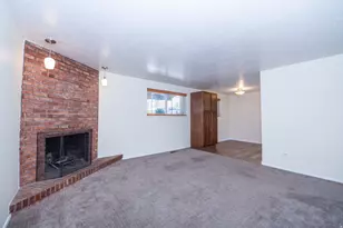 5545 S 2100 W, Roy, UT 84067 - Photo 5