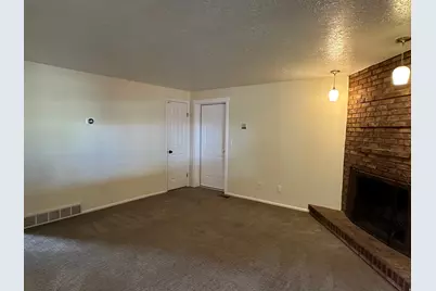 5545 S 2100 W #5, Roy, UT 84067 - Photo 3