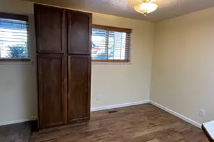 5545 S 2100 W, Roy, UT 84067 - Photo 13