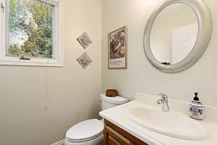 1730 E Colchester Ct, Sandy, UT 84092 - Photo 21