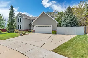 1730 E Colchester Ct, Sandy, UT 84092 - Photo 3