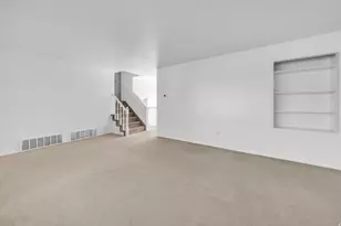 1052 N 1000 E, Layton, UT 84040 - Photo 9