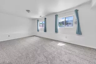 1052 N 1000 E, Layton, UT 84040 - Photo 29