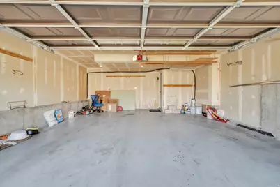 1052 N 1000 E, Layton, UT 84040 - Photo 41