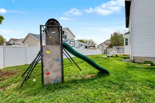 8233 S Creekwood Circle, West Jordan, UT 84088 - Photo 27