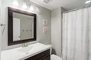 8233 S Creekwood Circle, West Jordan, UT 84088 - Photo 23