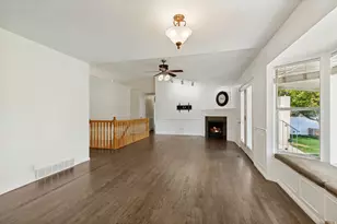 1936 W Guard Ct S, West Jordan, UT 84088 - Photo 9