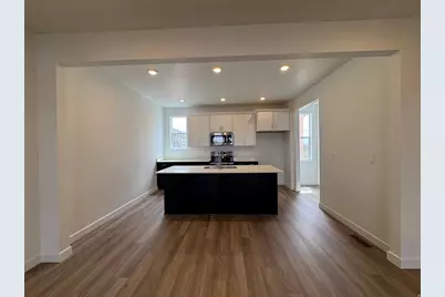 1883 W 1575 N #236, Layton, UT 84041 - Photo 5