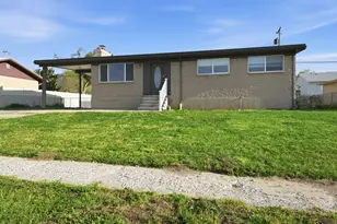 698 E Oquirrh Ave, Tooele, UT 84074 - Photo 1