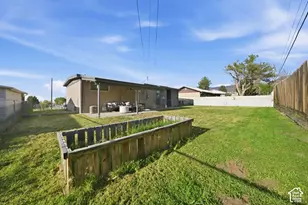 698 E Oquirrh Ave, Tooele, UT 84074 - Photo 21