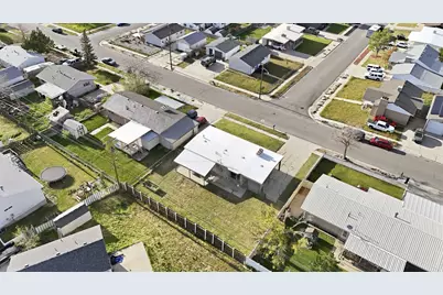 698 E Oquirrh Ave, Tooele, UT 84074 - Photo 21
