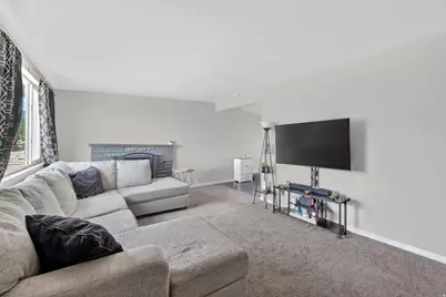 698 E Oquirrh Ave, Tooele, UT 84074 - Photo 3