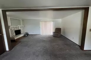 819 Castle Gate Circle, Helper, UT 84526 - Photo 5