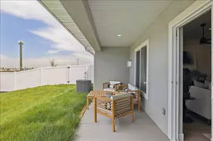 2534 S 2430 St W, Syracuse, UT 84075 - Photo 27