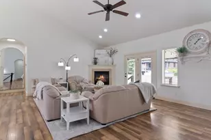 1580 Crestmont Way, Kaysville, UT 84037 - Photo 9