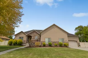 1580 Crestmont Way, Kaysville, UT 84037 - Photo 3