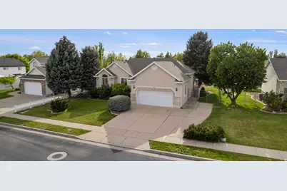 1369 N 2925 W, Layton, UT 84041 - Photo 5
