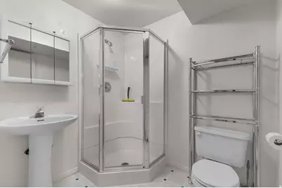 1369 N 2925 W, Layton, UT 84041 - Photo 35