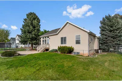 1369 N 2925 W, Layton, UT 84041 - Photo 37