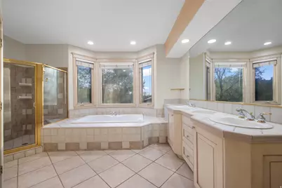 2131 Kays Creek Dr, Layton, UT 84040 - Photo 25
