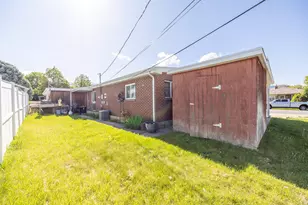 148 W Wicker Ln, Bountiful, UT 84010 - Photo 7