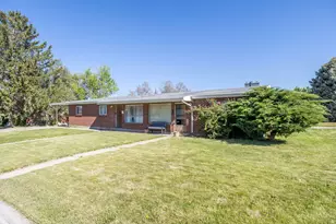 148 W Wicker Ln, Bountiful, UT 84010 - Photo 3