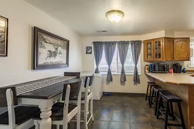 5759 N 11500 E, Lapoint, UT 84039 - Photo 7