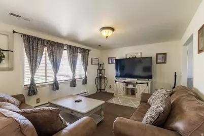 5759 N 11500 E, Lapoint, UT 84039 - Photo 3