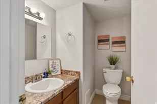 947 E Canyon Rd, Ogden, UT 84404 - Photo 17