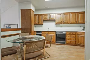 7430 S Wasatch Blvd, Cottonwood Heights, UT 84121 - Photo 11